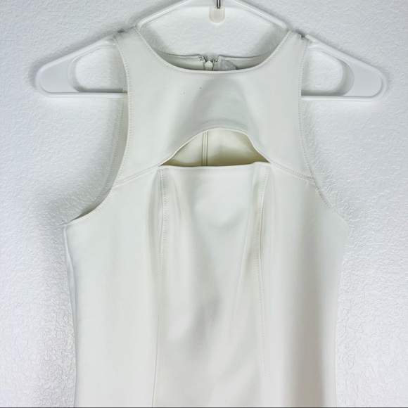 LIKELY gown front keyhole sleeveless size 0 - Picture 6 of 8